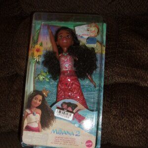 Disney Moana 2 Toys, Swimming Tautai Moana Fashion Doll Color Change Bodice New